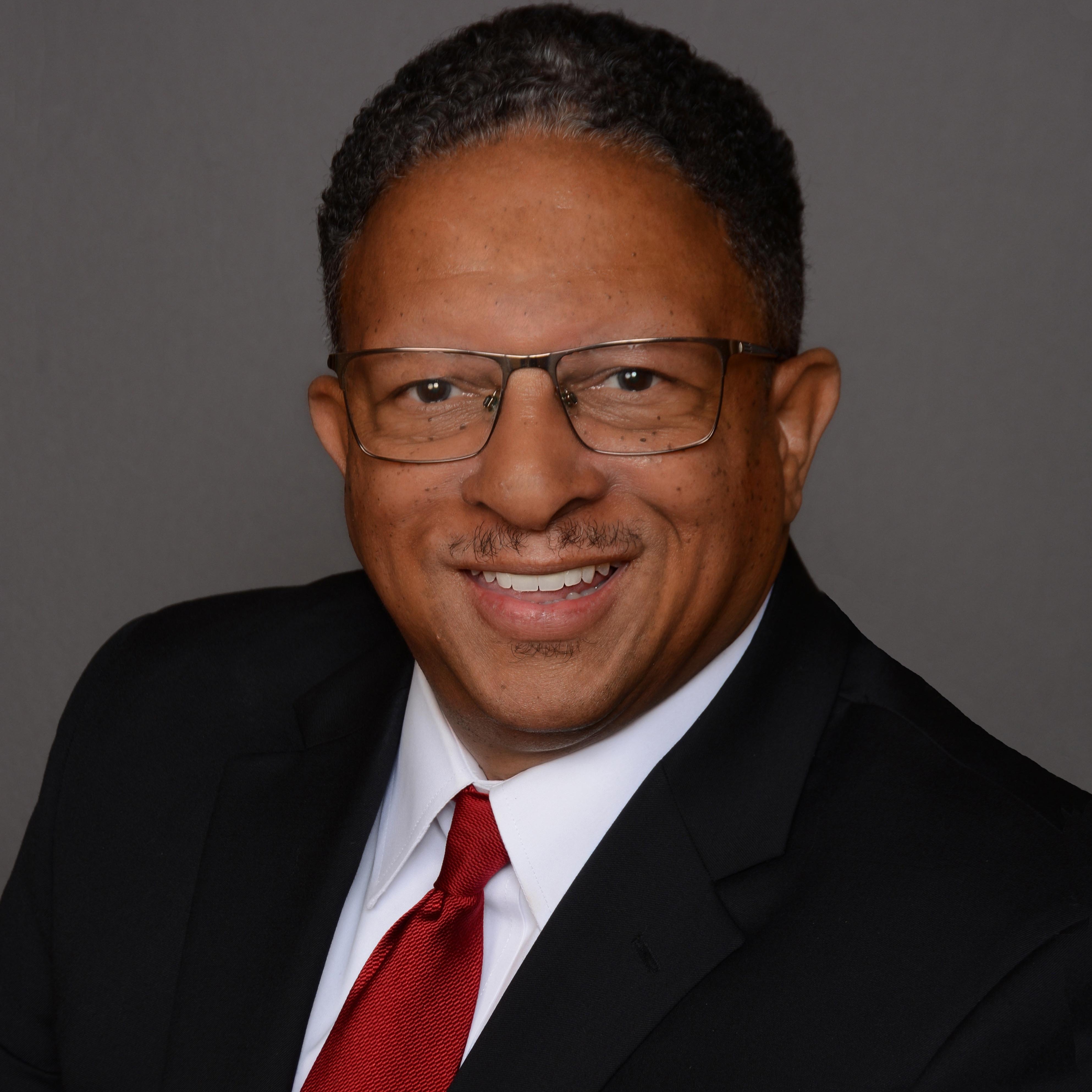Marshall Simien Headshot Background
